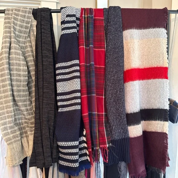 Winter Scarf Bundle Lot 6 Mixed Styles Plaid Blanket Knit Wrap - Picture 9 of 9